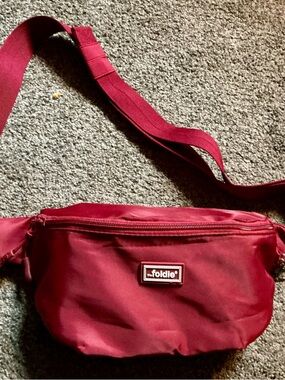 Foldie Burgundy Nylon Waist Bag / Fanny Pack